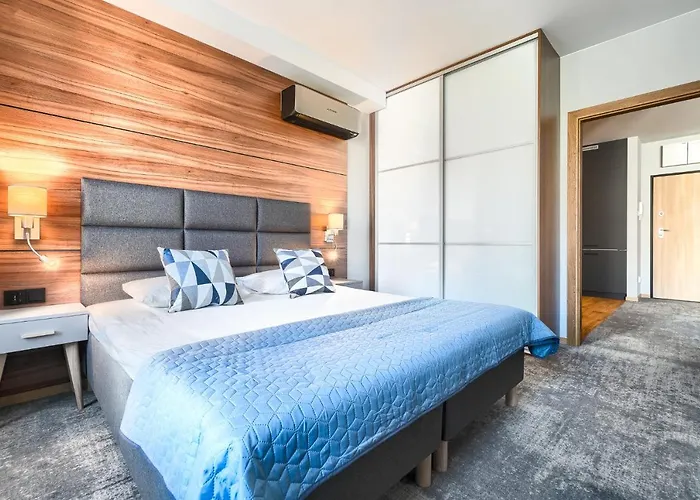 Park - Old Town Apartment